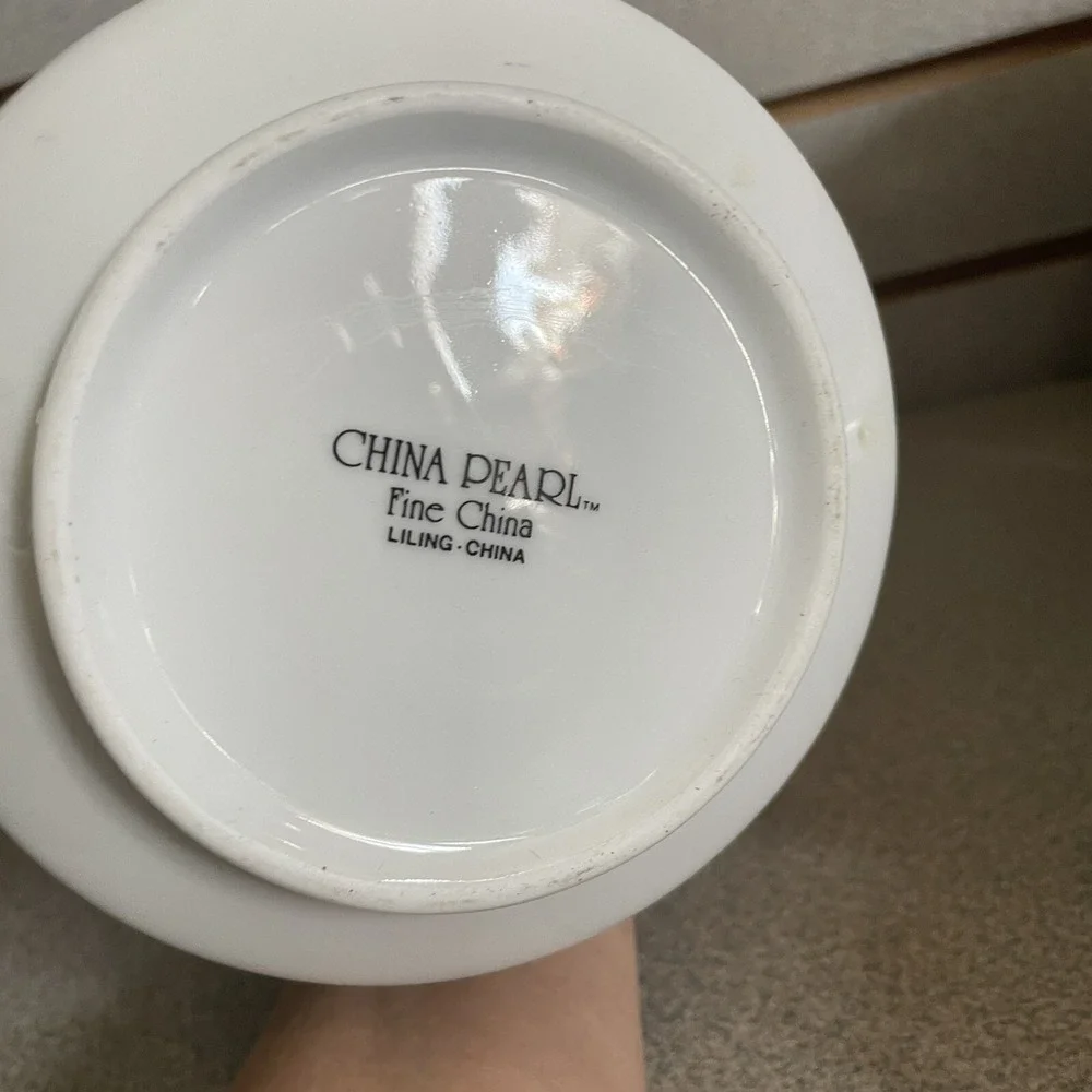 Beautiful Noritake Legendary‎ Sweet Leilani Fine China Set (43 pieces)  VINTAGE